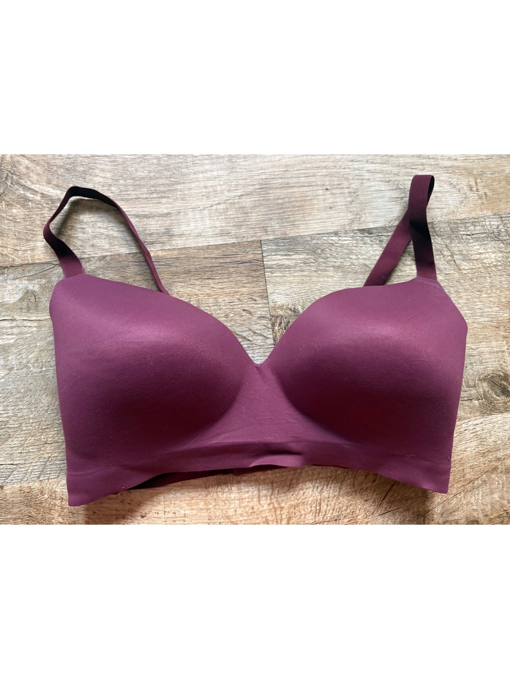 Soma Burgundy Wireless Bra Size 36DDD with Adjustable Straps